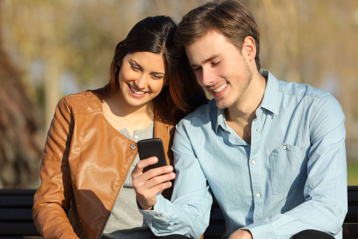 Sendberly Evaluation: A Modern System for Online Communication and Dating